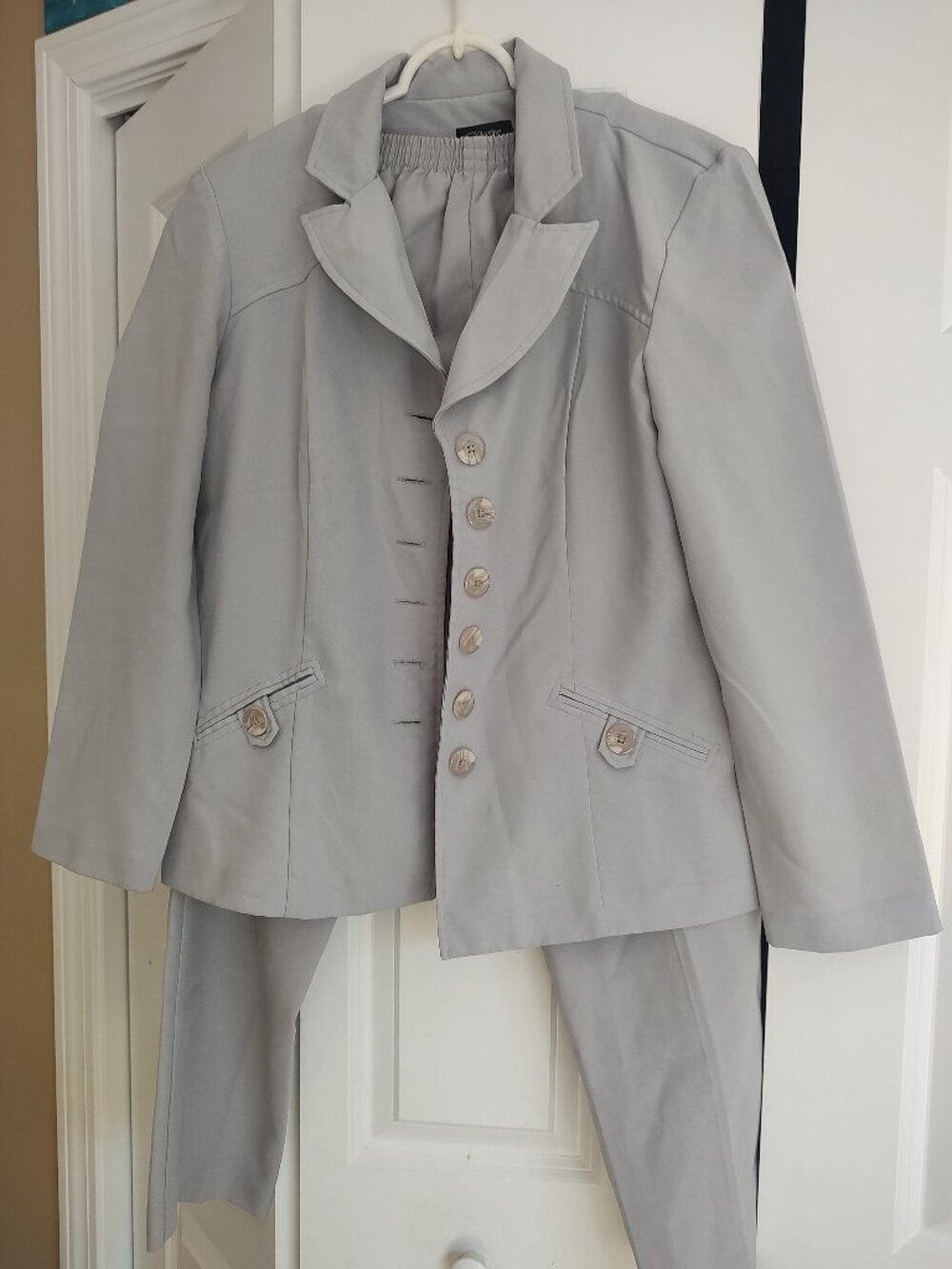 Spago Light Grey Suit